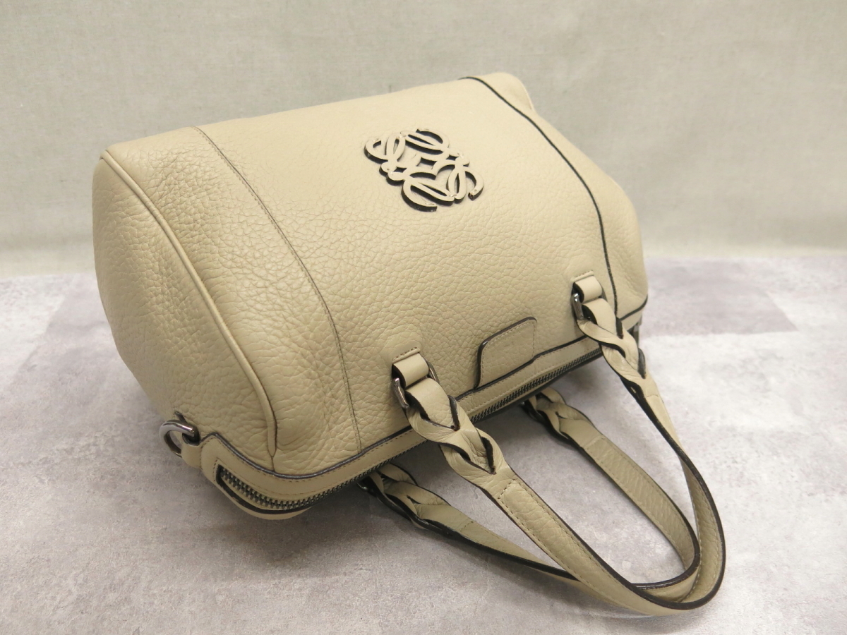 ○超美品○LOEWE ロエベ○フスタ○アナグラム ロゴ○カーフ レザー 本 