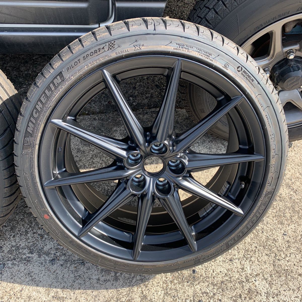 新車外し GR86 純正ホイール215/40R18 18インチ 7.5J+48 5穴 PCD100 