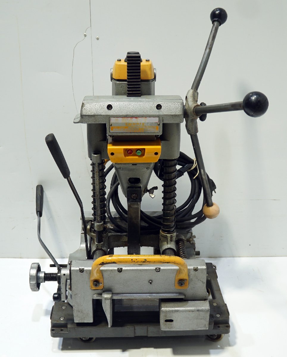 低価，大人気 160 マキタ 手動カクノミ 角のみ MAKITA 7307 3N-613(切断機一般)｜売買されたオークション情報、yahooの商品情報をアーカイブ公開 - オークファン 木工用