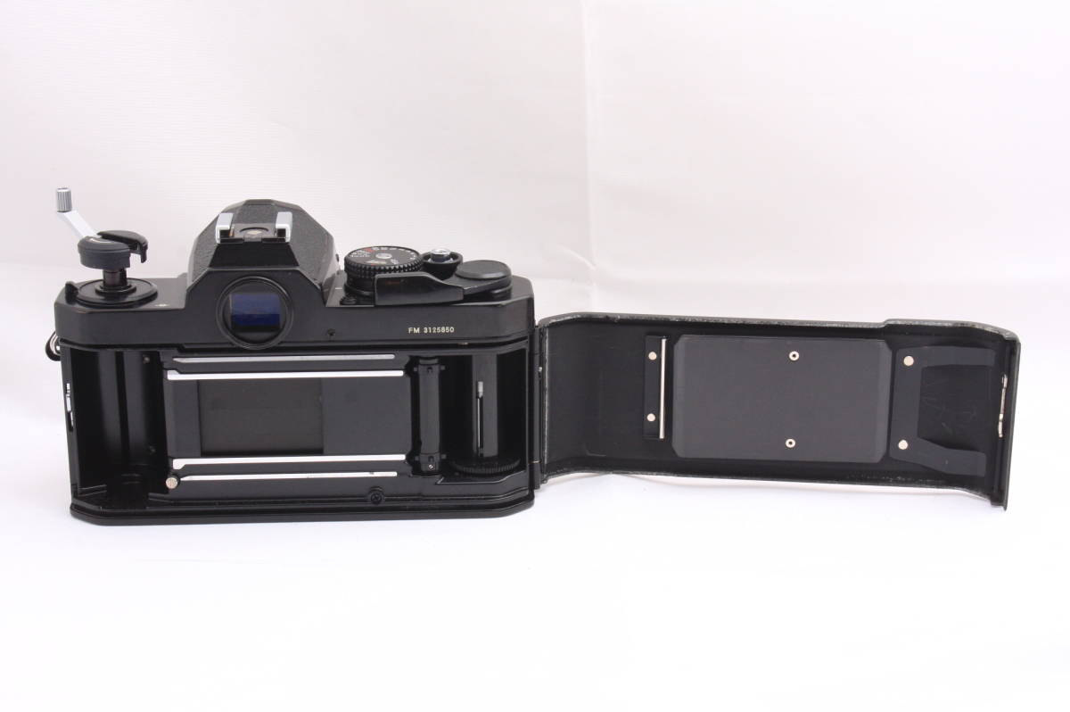 Nikon FE2 ボディ 【外観・光学共綺麗な完動品】（☆美品☆完動品☆名 