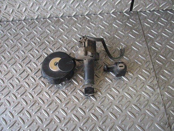 ★ご案内★ 正規品，セール A73-11 XLR250R イグニッションキーSET