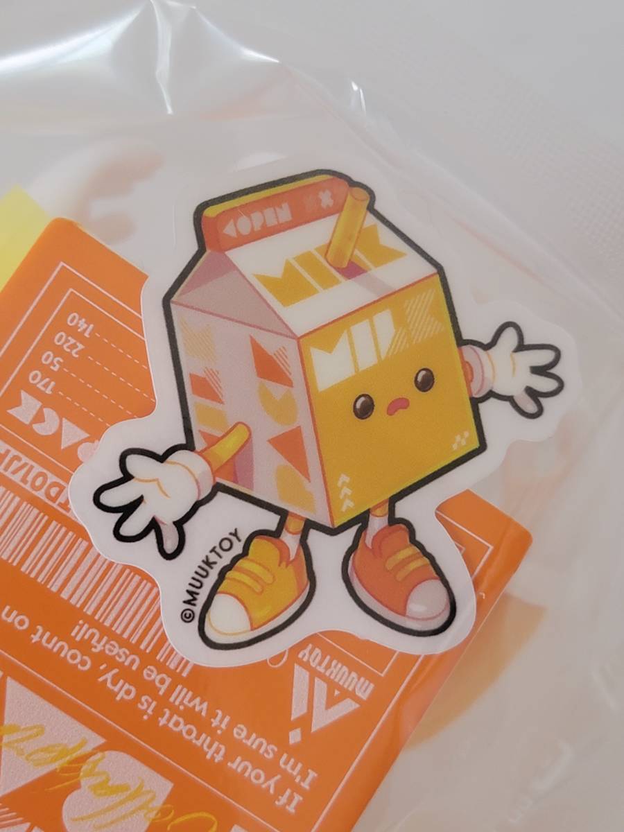 LimitedMUUKTOY ジュースボックスボーイ ミルクパック T-BASE銀座