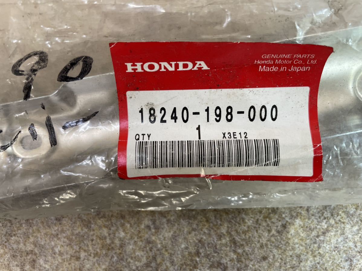 mai出品！ HONDA CD125 CD90 ベンリー EXパイプカバー マフラーカバー 18240-198
