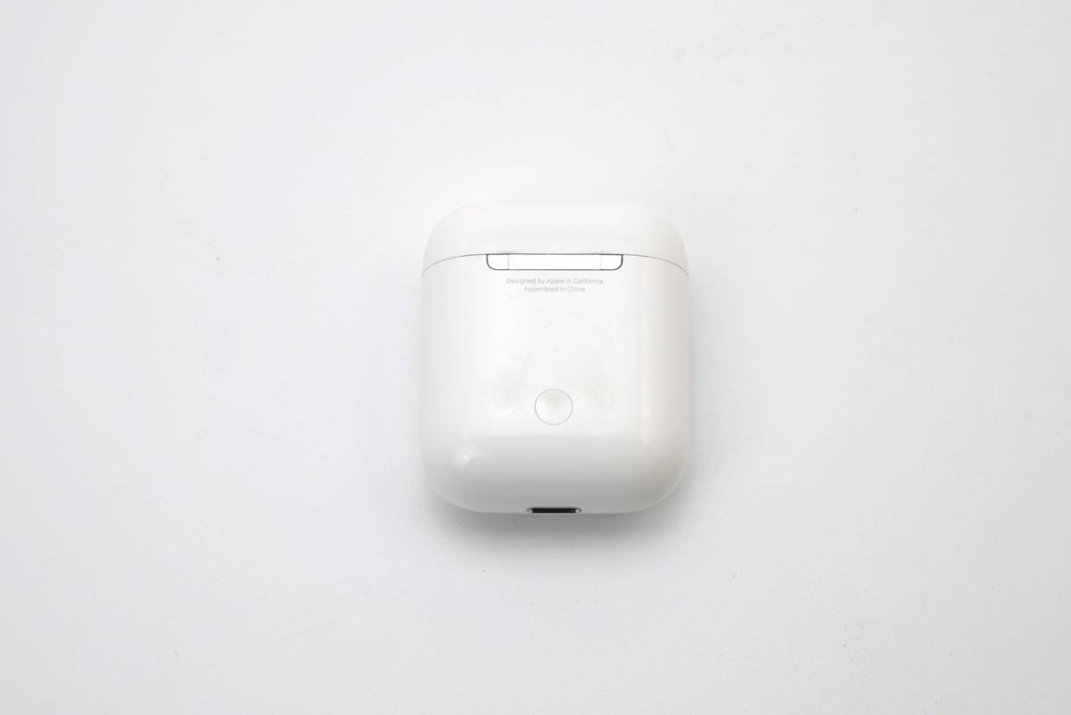 Apple AirPods（第一世代）中古品、欠品無し、充電ケーブル未使用 