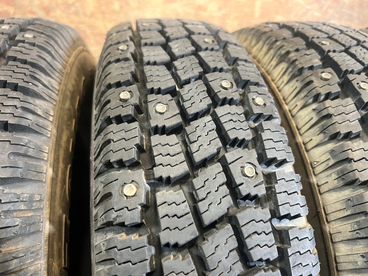 W401 Zovac HP Hankook ZOVAC | 145R12 72Q HANKOOK R12 BSW SL 