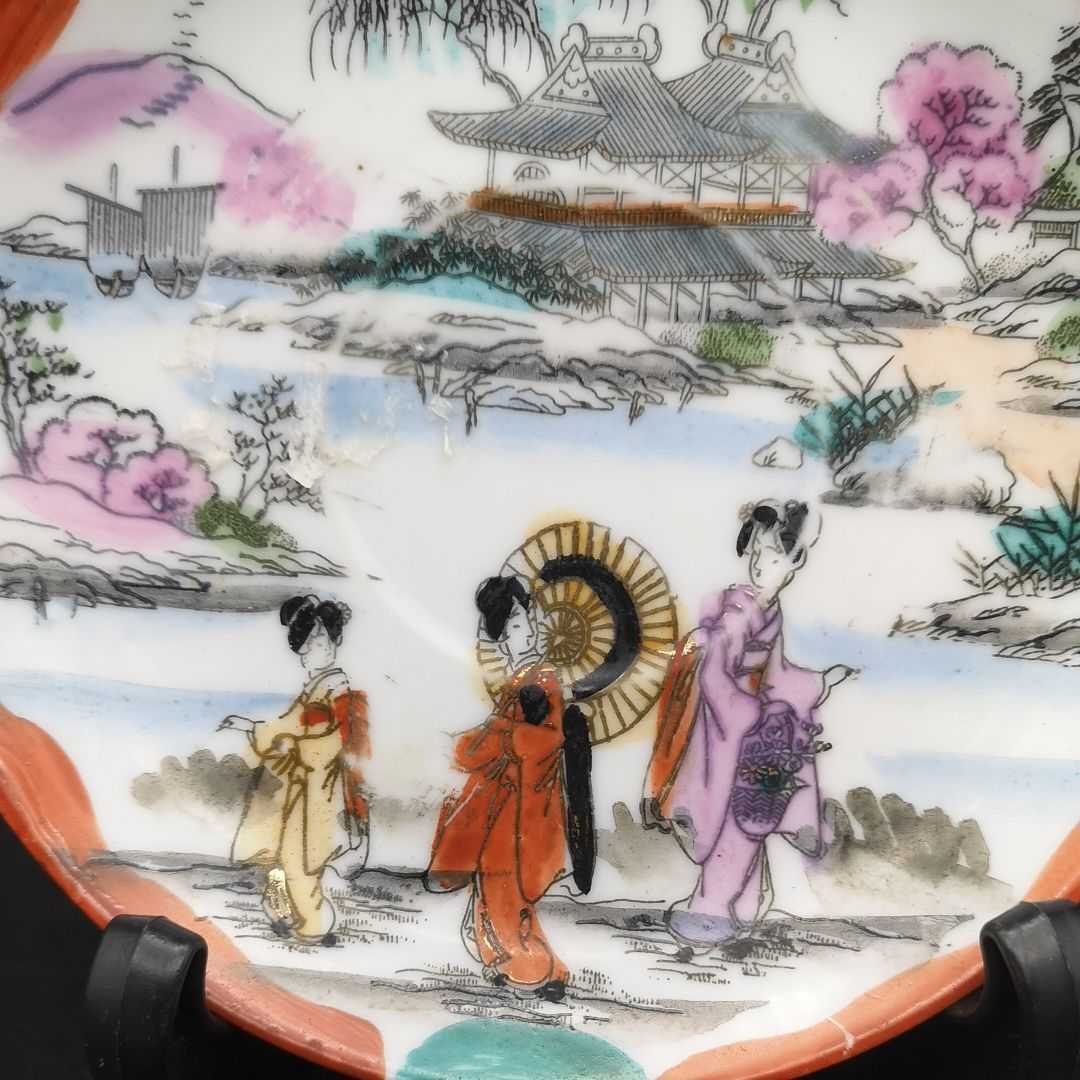 明治期〜　九谷焼　輸出向け　美人画　カップ&ソーサー 九谷焼 明治時代 輸出用陶器 小皿 ソーサー 2種3枚 大日本