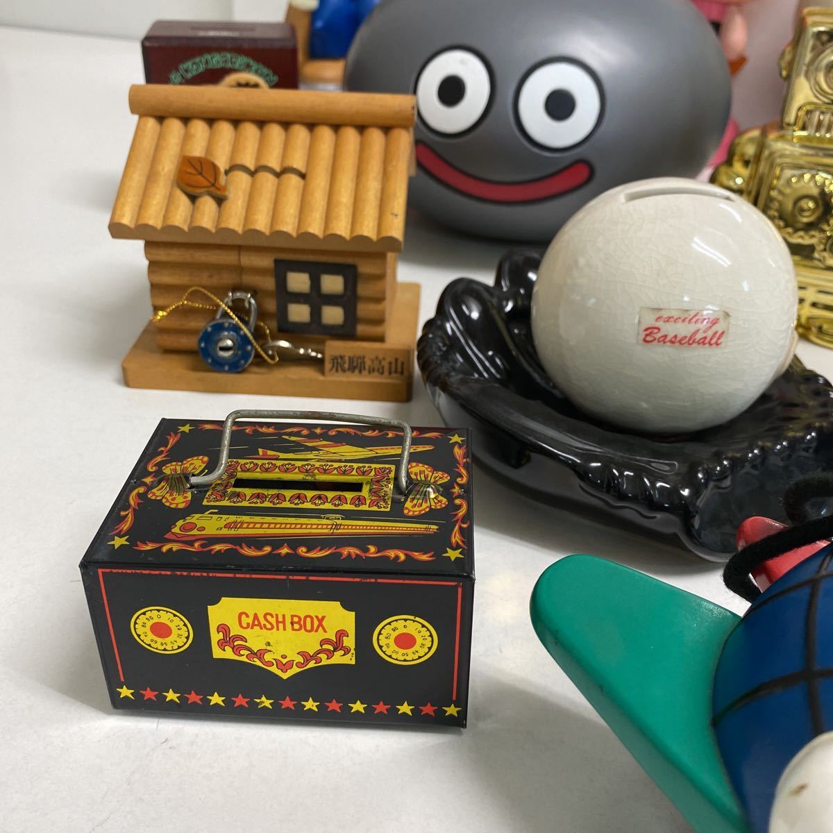 500 貯金箱 プラスチック ソフビ 陶器 木製 ブリキ エルモ ポパイ ミッフィー スライム パワーパフガールズ 月光仮面 貯金箱 売買されたオークション情報 Yahooの商品情報をアーカイブ公開 オークファン Aucfan Com
