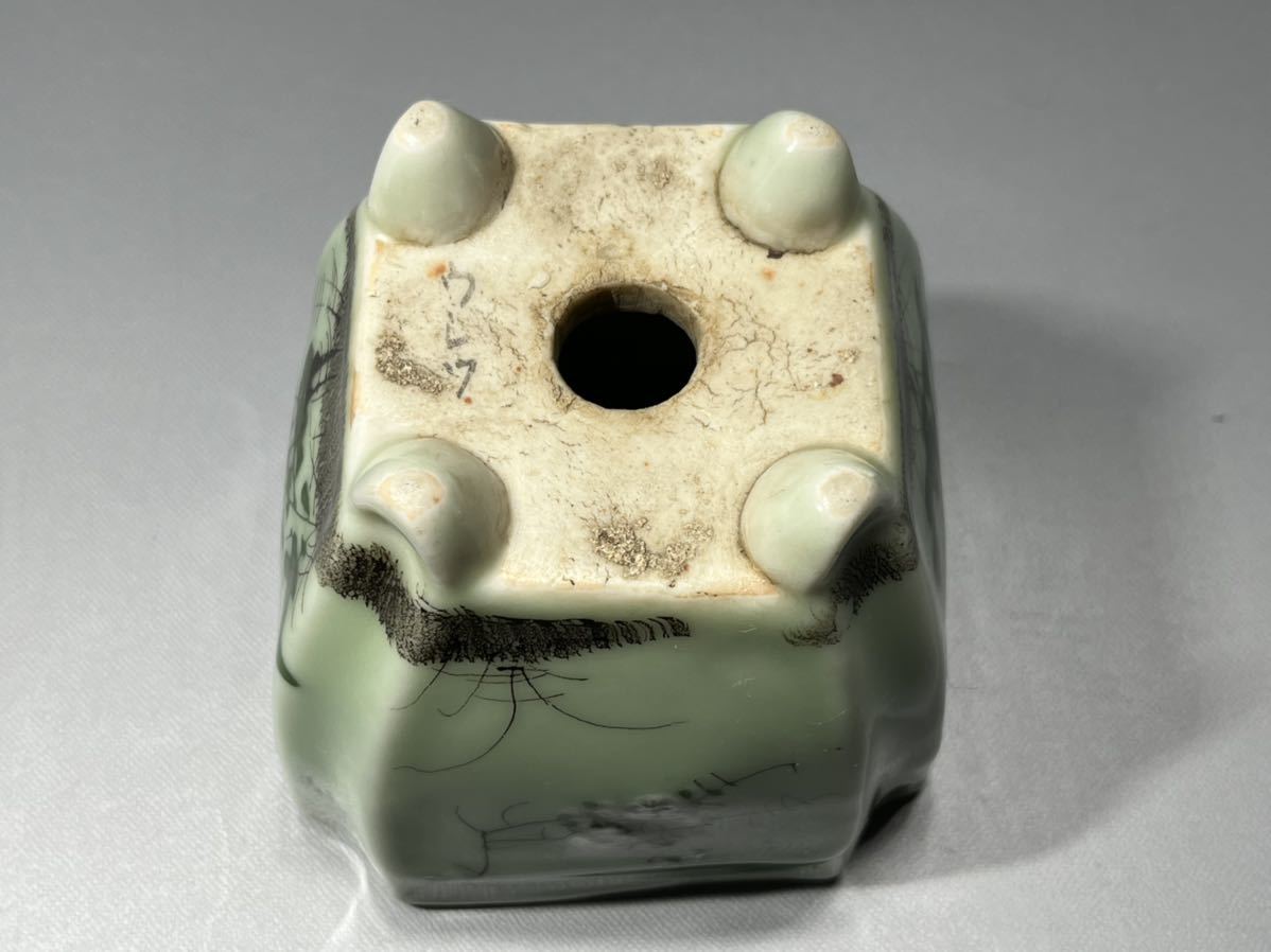 古瀬戸　青磁草花文鉢　江戸時代中期頃 盆栽鉢 古瀬戸 梅花紋 | 時代鉢 青磁刻花牡丹文鉢｜展示中の日本・東洋