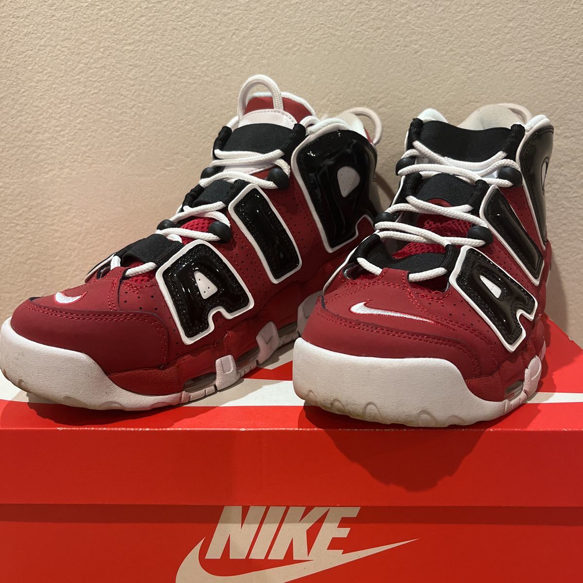 NIKE MORE UPTEMPO ナイキエアモアアップテンポ モアテン ブルズ  