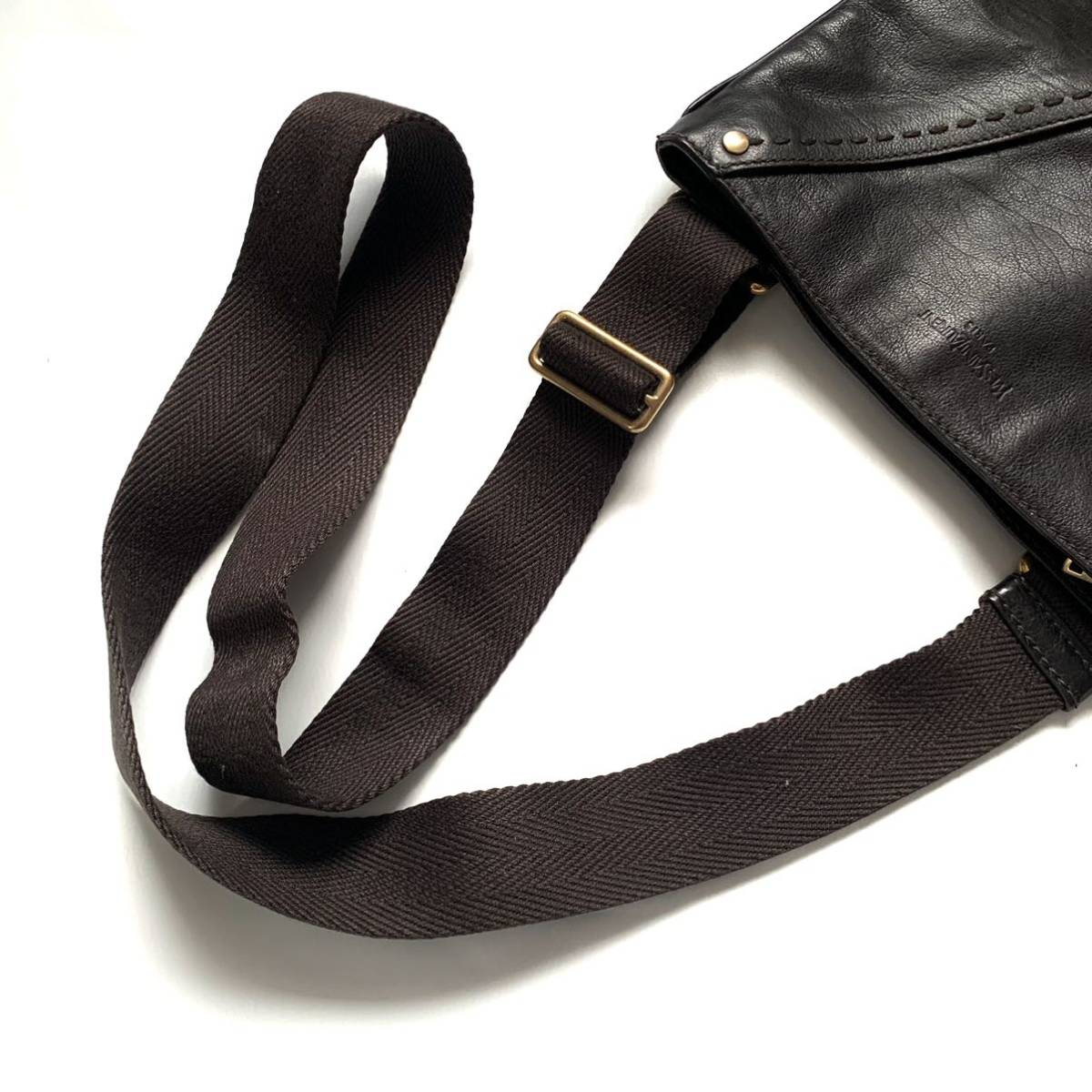 送料無料】Yves Saint Laurent イブサンローラン ショルダーバッグ 