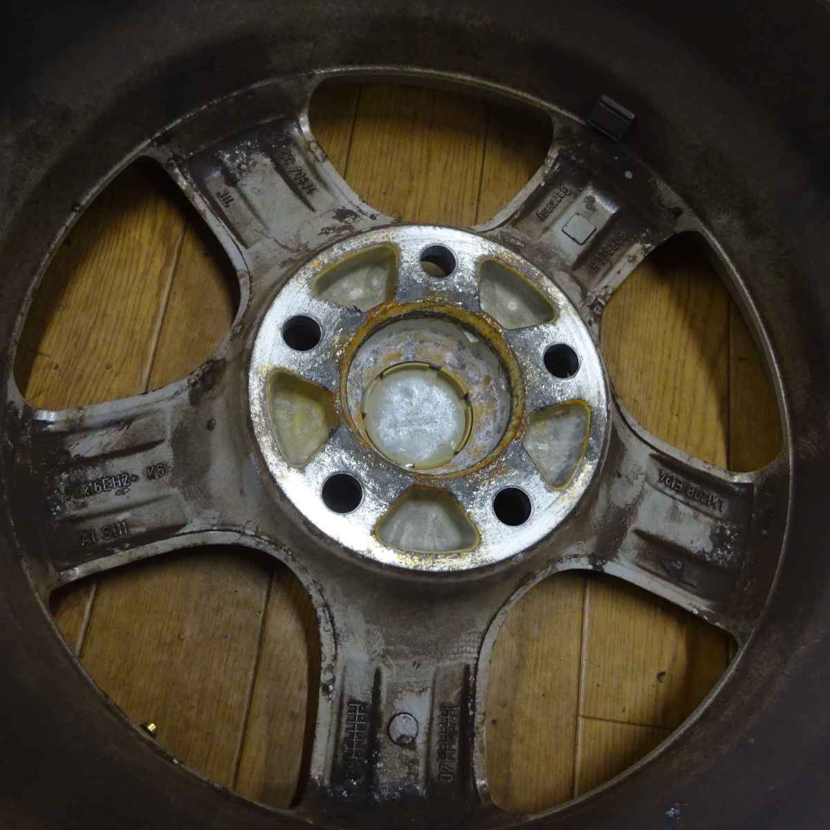 BORBET 0 アルミ 4本SET | 会社宛 100mm PCD 4穴 ホイール ×7J 送料無料 5H&frasl;120 +40 16インチ×7J 日産リーフオプション