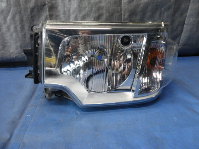 100%新品，お買い得 ミニキャブ GBD-U61V/U61T 後期 左ヘッドライト/ライト左/ハロゲン/8301C471(ヘッドライト)｜売買されたオークション情報、yahooの商品情報をアーカイブ公開 - オークファン 三菱用