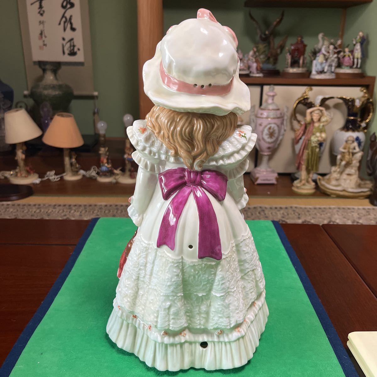 最安値，最新作 西洋人形 陶器人形 綺麗です。大型です