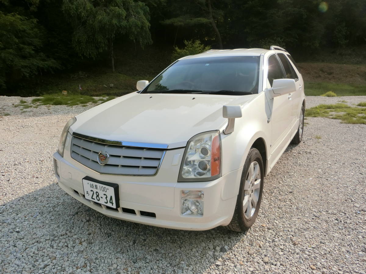 程度良　１ナンバー、平成19年６月登録　キャデラックSRX　車検令和４年１１月まで_1