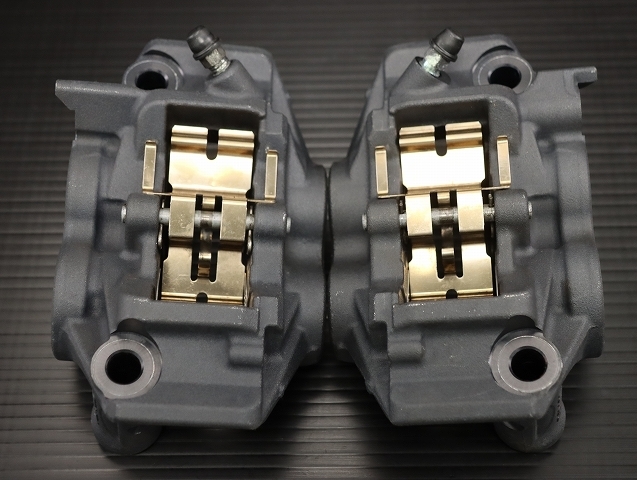 ブレーキキャリパー YZF-R6 BN6 ヤマハ YZF-R6 キャリパーを探す(1