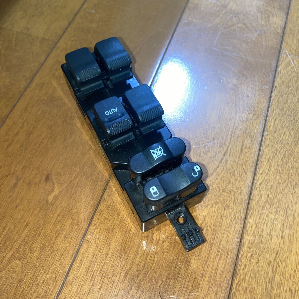 即決 スバル R2 RC1&frasl;2 純正 パワーウインドスイッチ 106 作動確認