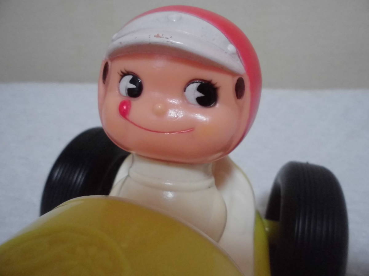 不二家 ペコちゃん レア 昭和40年代 レーシング (イエロー 珍色 昭和 