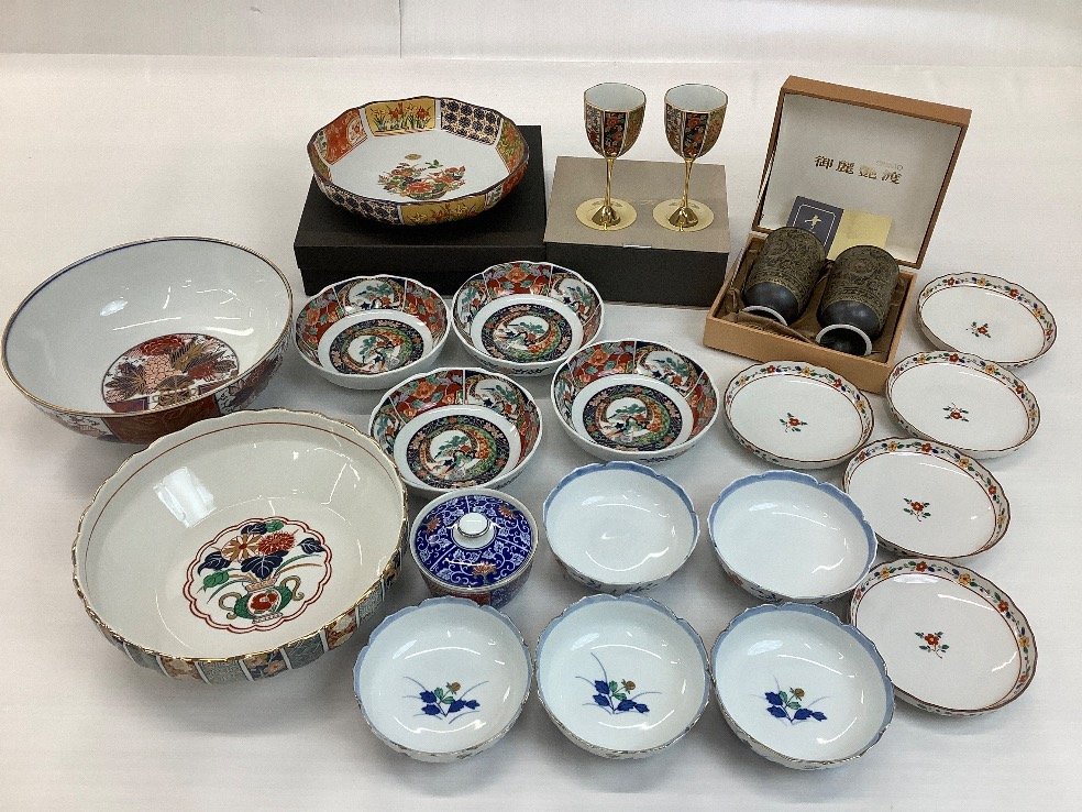 haru有田焼賞美堂其泉窯金彩千鳥祥瑞ビールカップ受皿付酒盃各五客燗酒器 和食器 有田焼 たち吉 幸泉窯 盛鉢 ワインカップ 他 折れ有 ACBF 中古