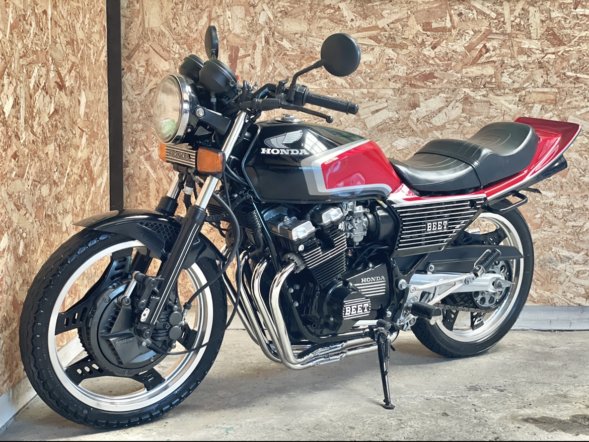 cbx400f 純正メーターカバー上下セット CBR BEET 旧車 掛ける cbx400f 純正メーターカバー上下セット CBR BEET 旧車 掛ける