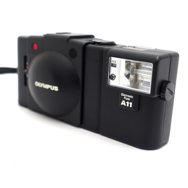 ☆ オリンパス XA2 A11付き コンパクトフィルムカメラ ※ジャンク品 XA2
