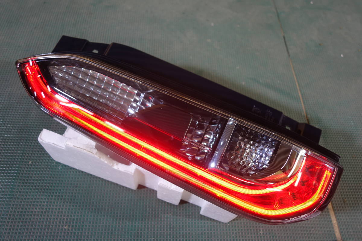 13445 美品 B44A ルークス 純正 左 テールランプ IMASENN 1146-406