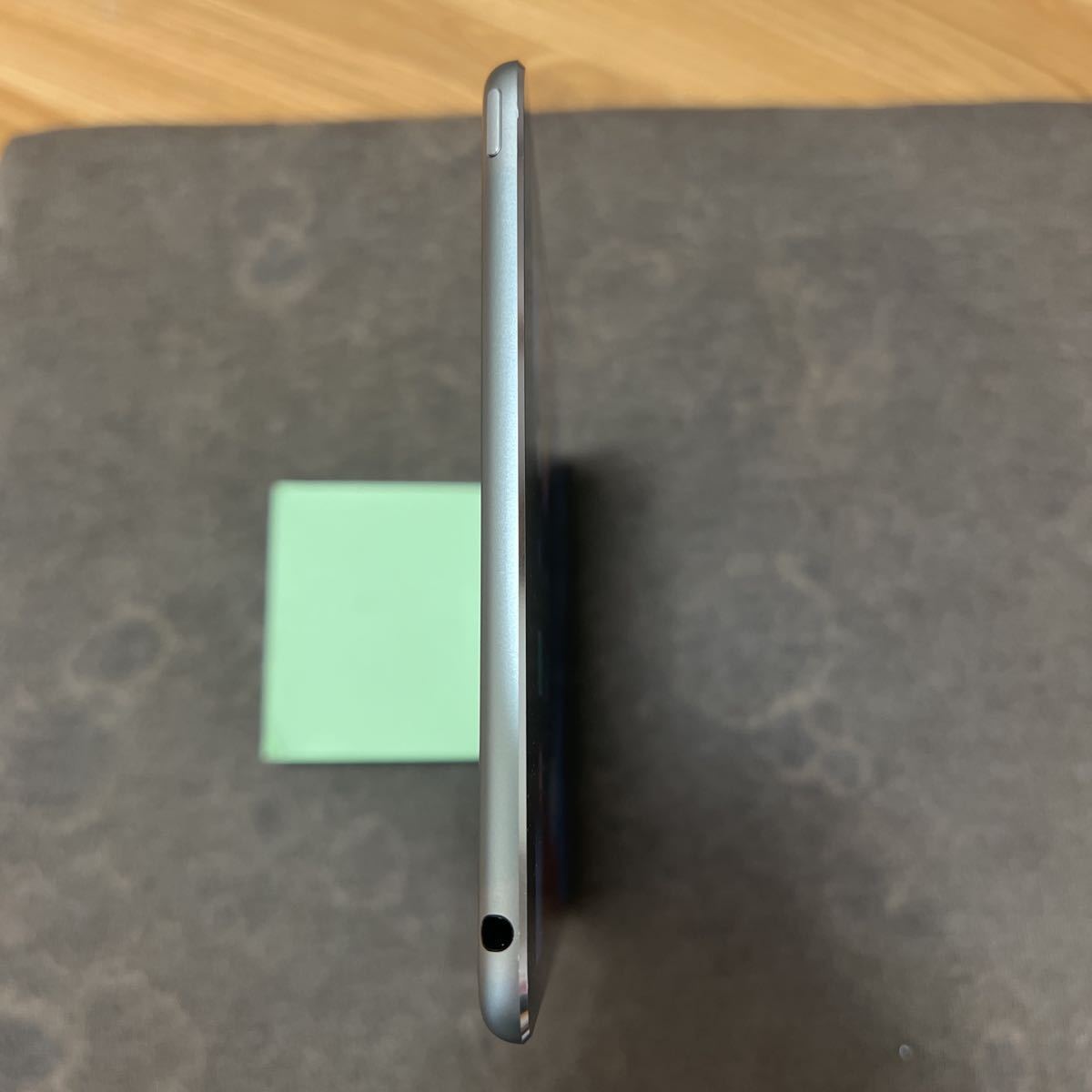 iPad mini4 16GB Wi-Fiモデル スペースグレー 美品 mini 0 iPad 第4世代