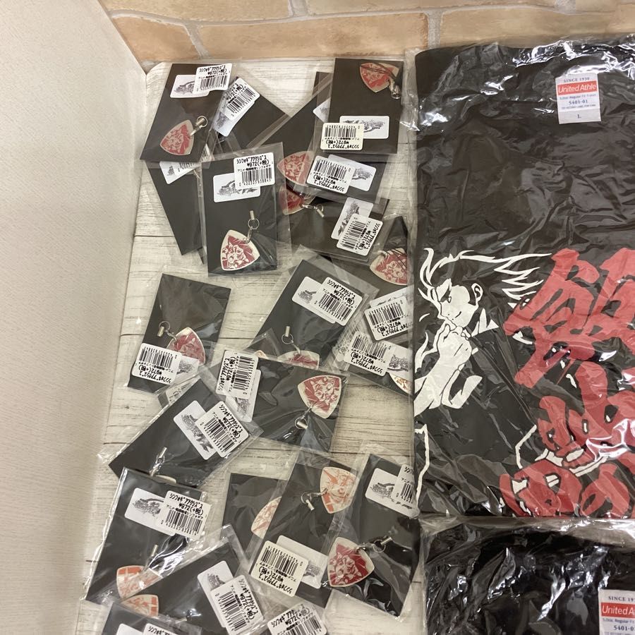 現状 戦姫絶唱シンフォギア グッズ まとめ売り 名言tシャツ ステンレスピックアクセサリー 立花響 雪音クリス 他 コミック アニメグッズ 売買されたオークション情報 Yahooの商品情報をアーカイブ公開 オークファン Aucfan Com