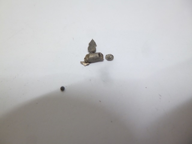 〓〓歯科金属スクラップ 焼成屑 撤去冠 除去冠 湯だまり 白金 鋳造屑  