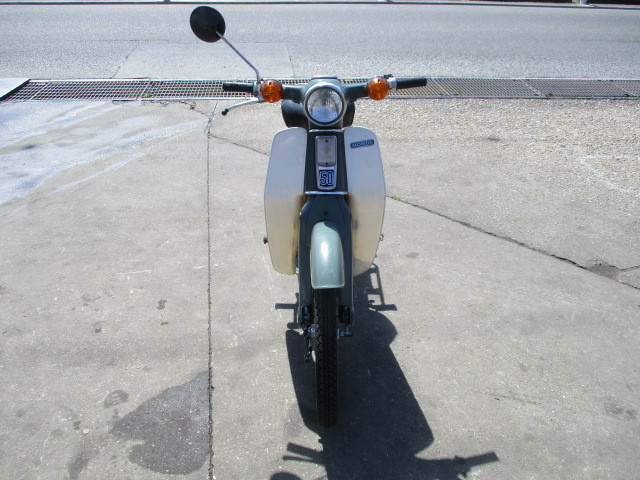 △8476△ホンダ スーパーカブ （SUPER CUB） 行灯カブ C50 旧車 実働