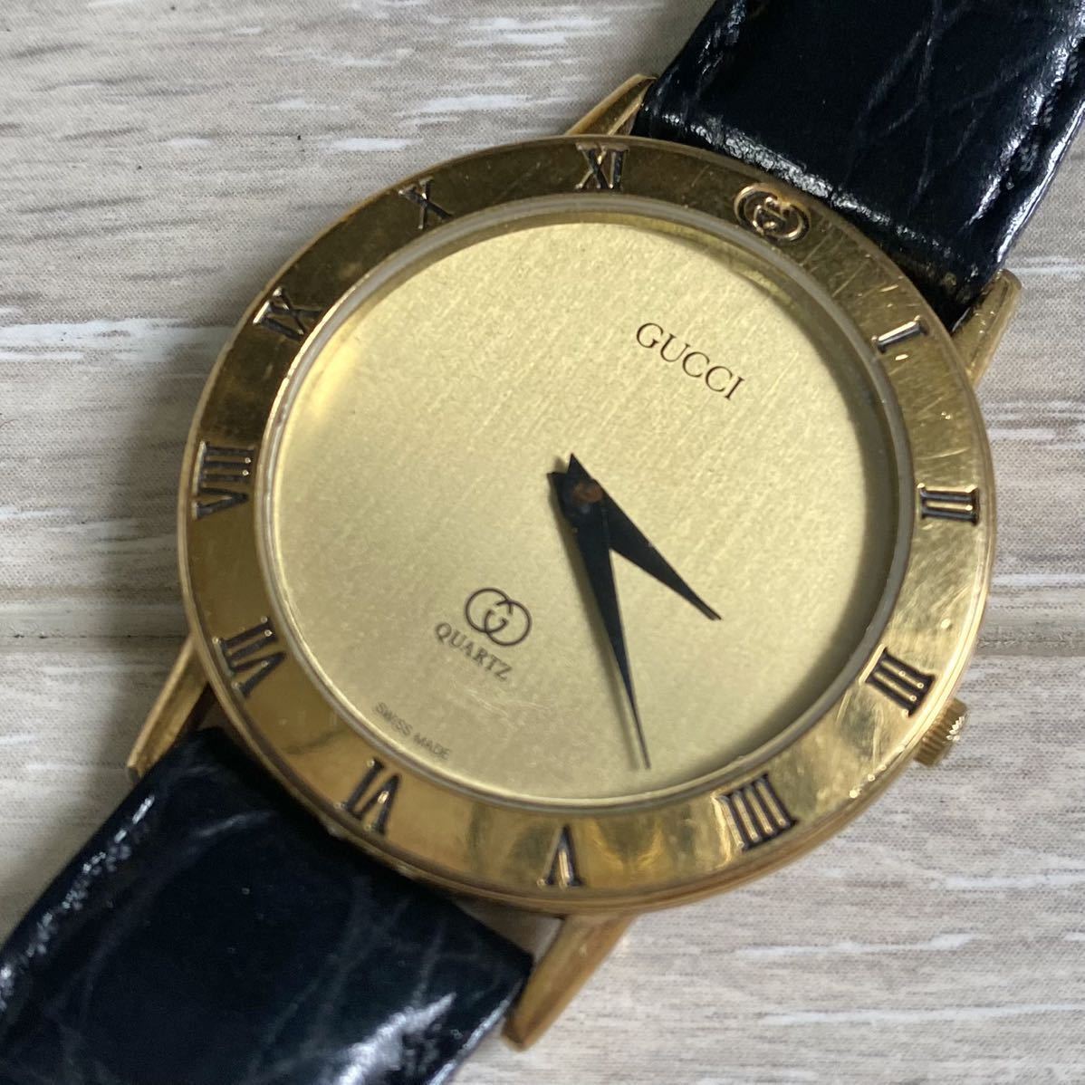 オンライン価格 ☆1円スタ☆ GUCCI グッチ 腕時計 3000M ゴールド