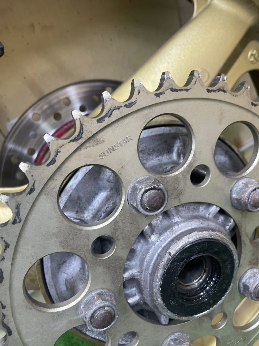 バイク ホンダ CB400SF nc31 NC39 NC42 リア スプロケ サンスター