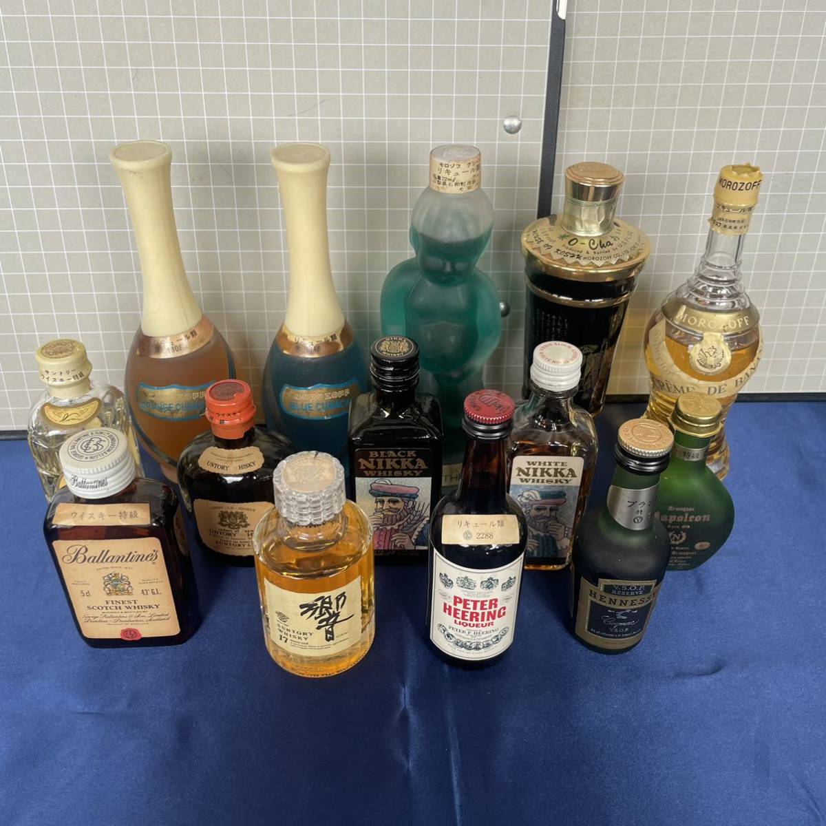 定番人気，大得価 1円 ミニボトル 古酒 ミニチュアボトル 響 サントリー Hennessy バランタイン 洋酒 ウイスキー ブランデー リキュール まとめ 14点(その他)｜売買されたオークション情報、yahooの商品情報をアー その他