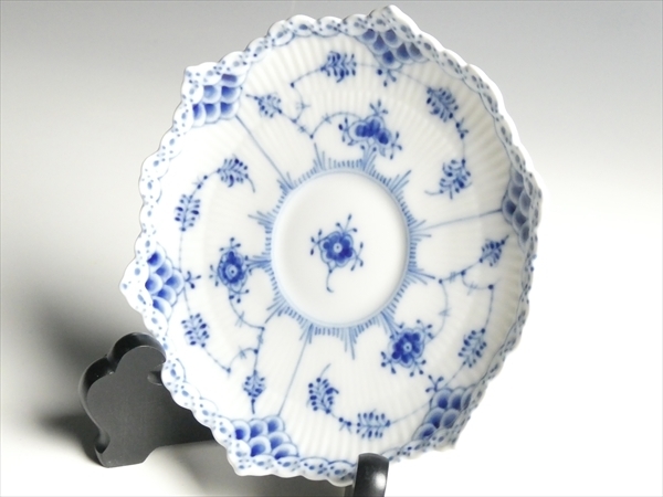 Royal Copenhagen Blue Fluted Plain Plate 22 ⁄ ロイヤル