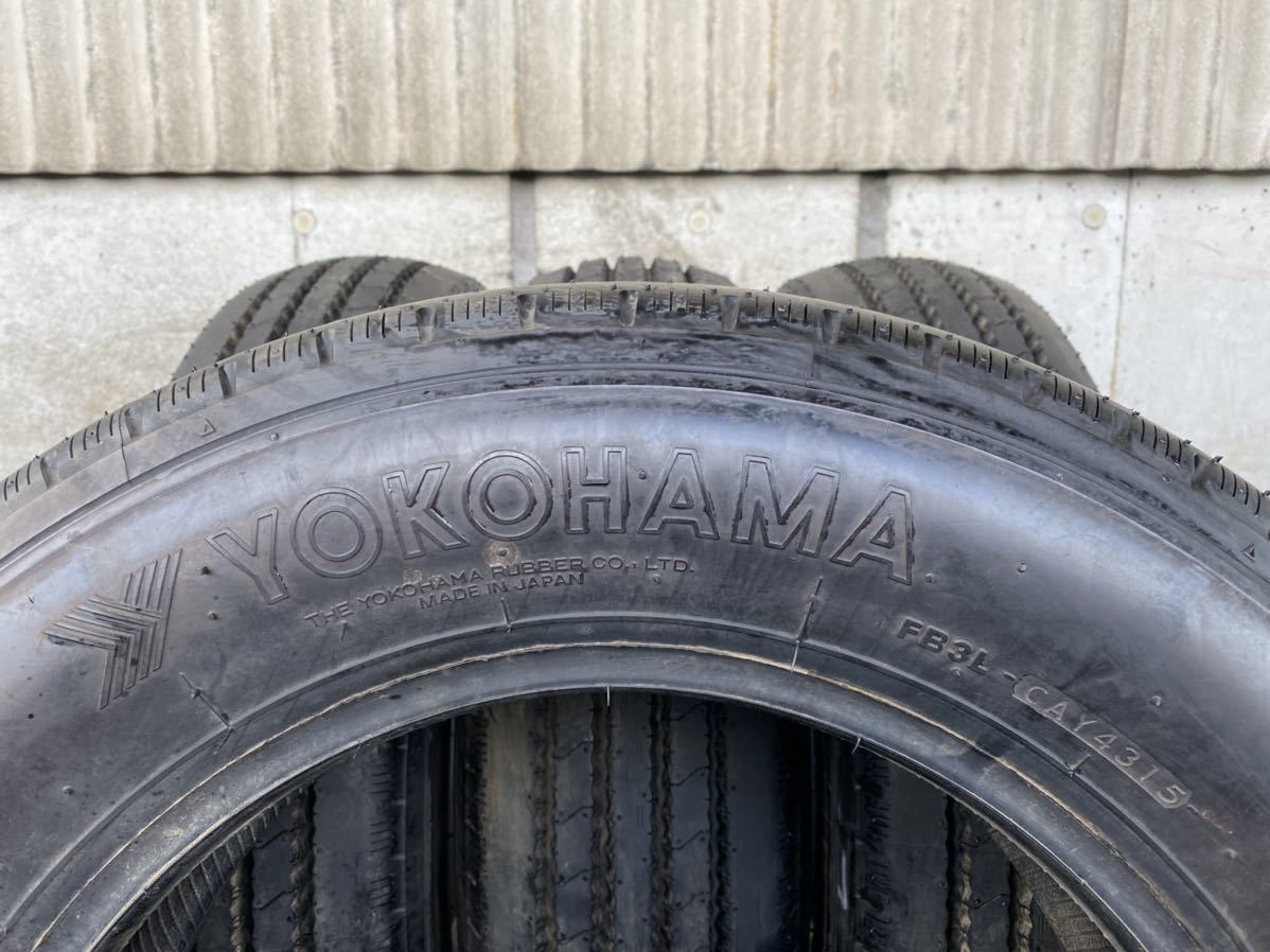 ○648 □ほぼ新品 YOKOHAMA SUPER STEEL RY108B 205/70R16 111/109L LT