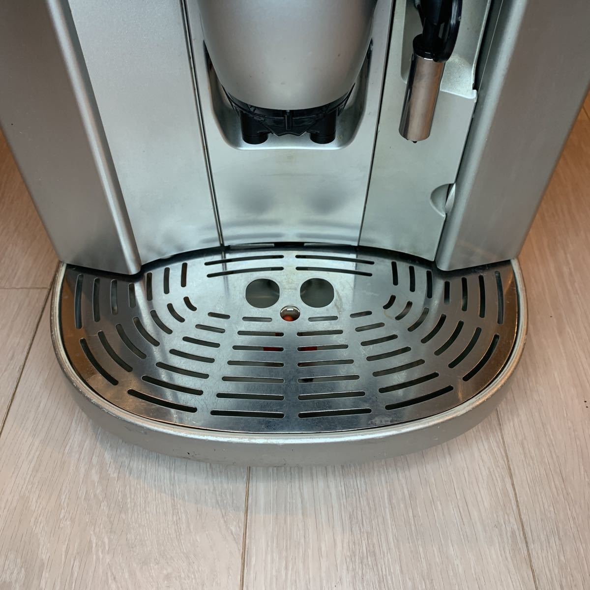 ジャンクDeLonghi Magnifica エスプレッソマシン