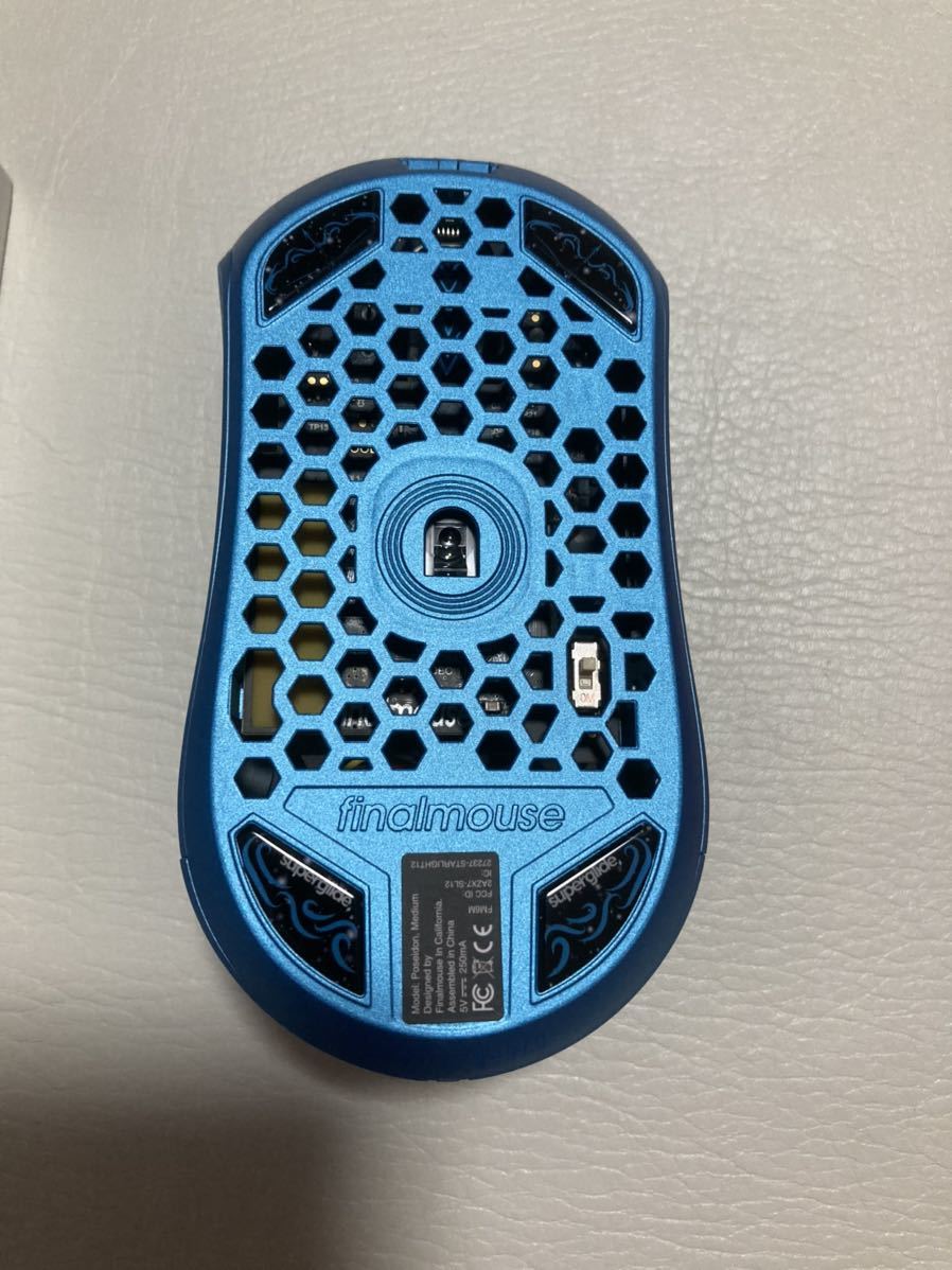 Finalmouse Starlight-12 Poseidon Medium Superglide(ワイヤレス 