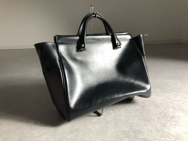 COMME des GARCONS◇綺麗なブラックカラーPVCレザードクターバッグ 
