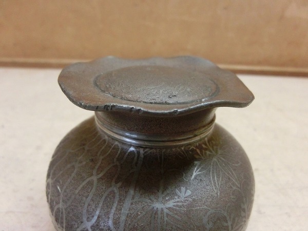 を4ZS 勝章 茶入 古錫 茶心壺 茶壺 煎茶 茶道具 在銘 約350g 茶壷