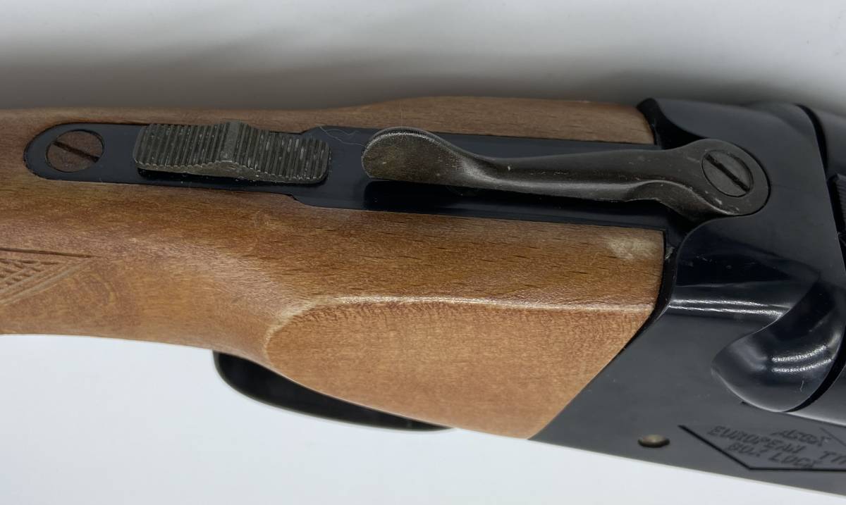 マッドマックス　ハドソン　モデルガン　木グリ　訳あり マッドマックス ハドソン モデルガン 木グリ 訳あり 新品，低価