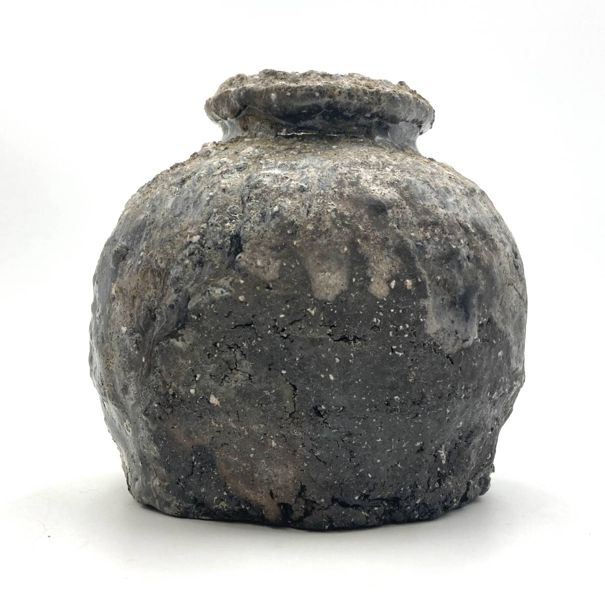 工芸品『寺垣外窯 信楽焼 うずくまる 杉本貞光 共箱付き』花器 花瓶 壺