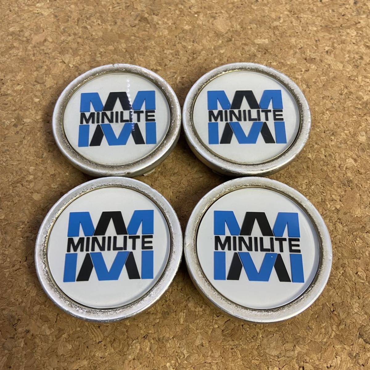  C239 MINILITE ミニライト センターキャップ 4個 外径65mm(純正品)｜売買されたオークション情報、yahooの商品情報をアーカイブ公開 - オークファン 純正品