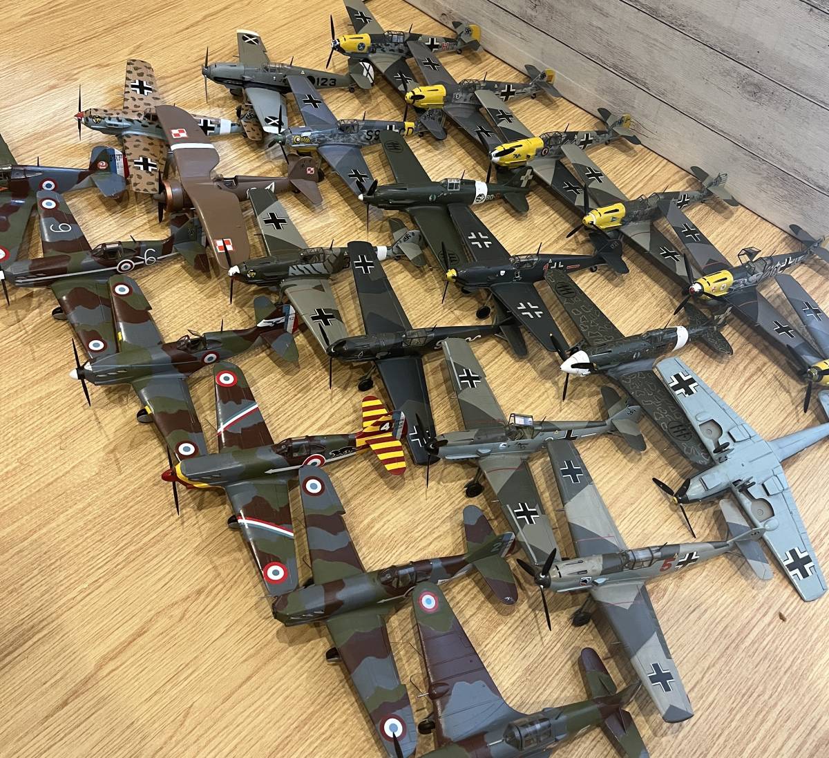 nn0909 296 戦闘機 軍用機 大量セット 飛行機 飾り物 完成品 航空機  