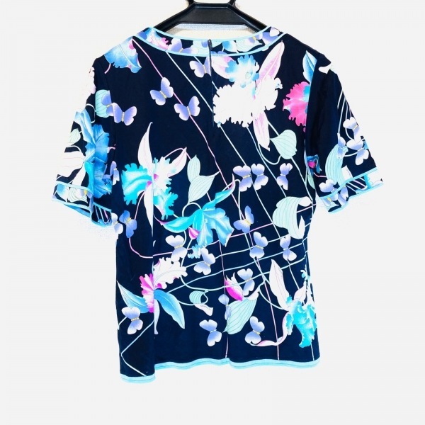 ❤️LEONARDレオナール❤️半袖カットソー❤️花柄＆ネイビー ❤️LLサイズ❤️ レオナール LEONARD 半袖 サイズLL 半袖カットソー カットソー