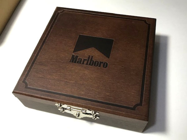 送料無料☆42】Marlboro マルボロ 革巻き Zippo 木製ケース付き 懸賞品 