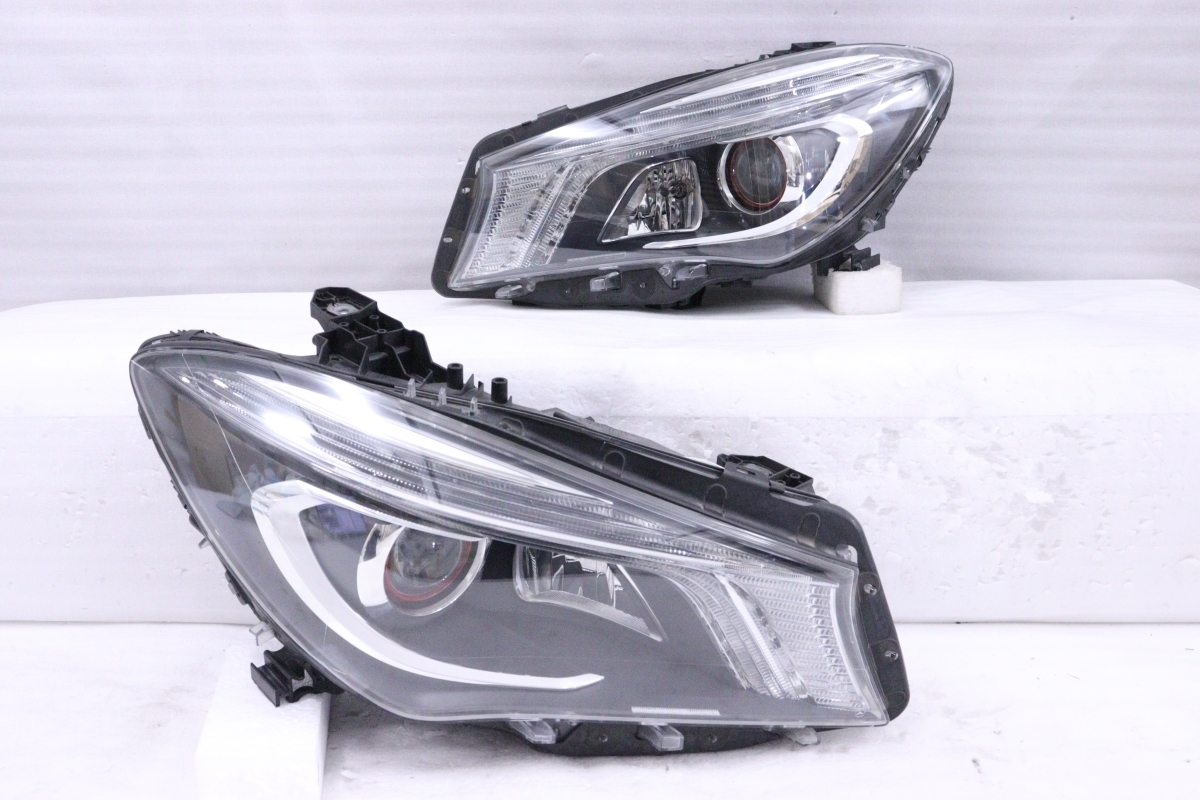 27-1794★美品★前期 赤目 HID C117 ベンツCLAクラス★左右ヘッドライト エディション1 A 117 820 60 61 純正★メルセデス 純正 (UK)