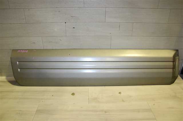 パジェロジュニア H57A フロントドアロアパネル右 ベージュ MR758330/109160