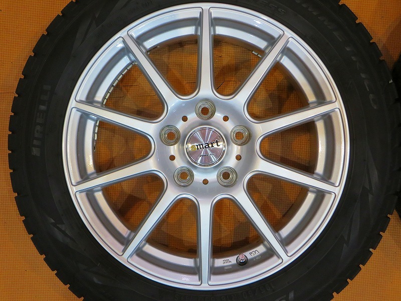 超バリ溝 美品【21年製ピレリ アイスアシンメトリコ 195/60R16】16インチ 6.5J+42 PCD114.3-5H セレナ ノア ヴォクシー ハイブリッド ピレリ ICE ASIMMETRICO (黒)ブラック系ホイール 6.5-16 Plus