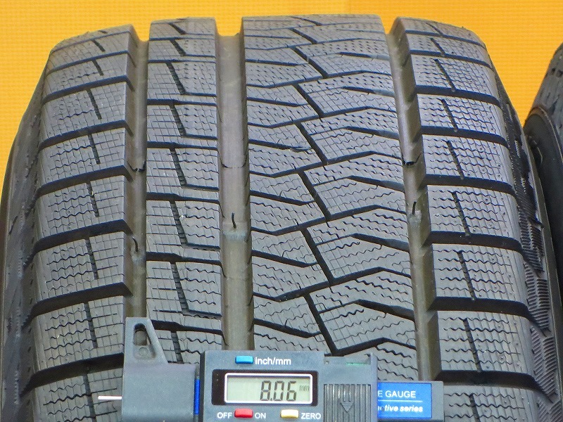 超バリ溝 美品【21年製ピレリ アイスアシンメトリコ 195/60R16】16インチ 6.5J+42 PCD114.3-5H セレナ ノア ヴォクシー ハイブリッド ピレリ ICE ASIMMETRICO (黒)ブラック系ホイール 6.5-16 Plus