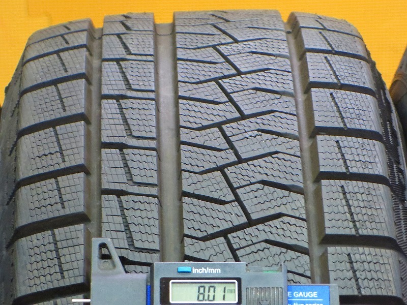 超バリ溝 美品【21年製ピレリ アイスアシンメトリコ 195/60R16】16インチ 6.5J+42 PCD114.3-5H セレナ ノア ヴォクシー ハイブリッド ピレリ ICE ASIMMETRICO (黒)ブラック系ホイール 6.5-16 Plus