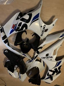gsx-r125 カウルのYahoo!オークション(旧ヤフオク!)の相場・価格を見る 